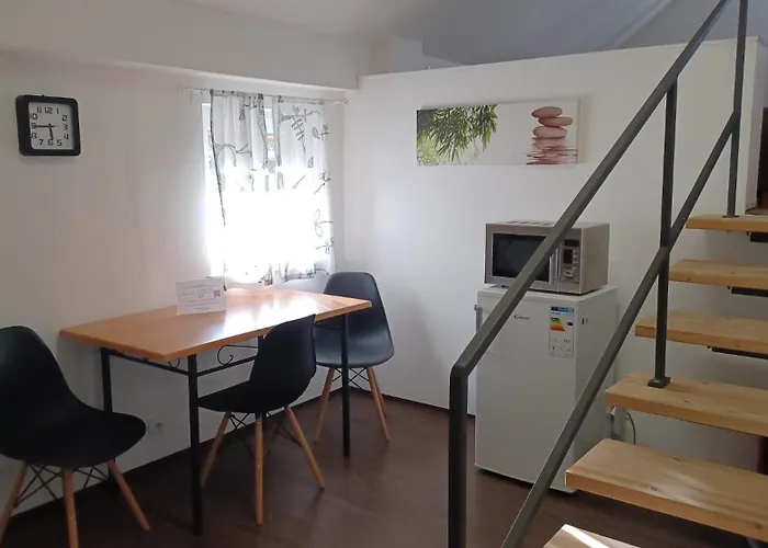 Apartmany Orlova *